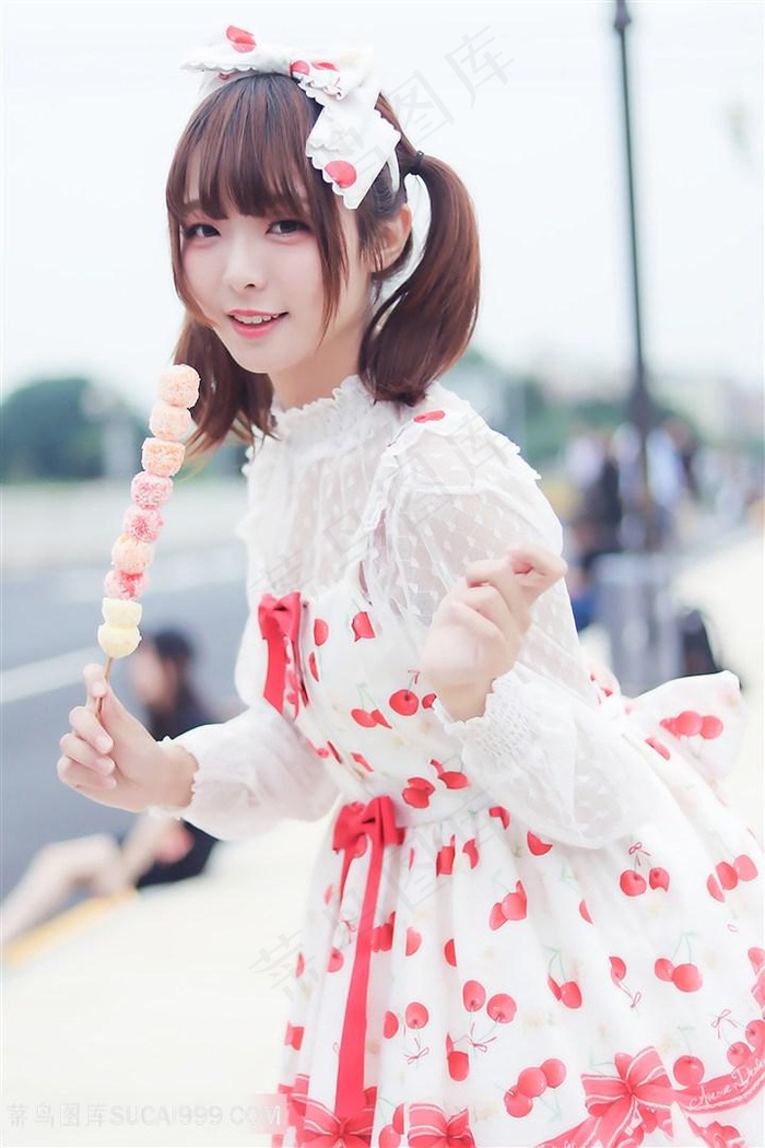 日韩美女天天摸